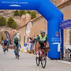 Nico Mercader entrando en la meta del Saliente como ganador.