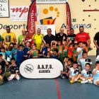 Foto de familia en el Pabellón de Alhama.