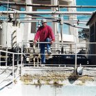 Una imagen para la historia en plena faena en La Magnesita.