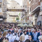 La Virgen del Carmen en su procesión por Pescaderías este martes.