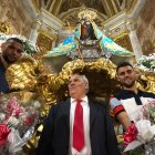 El presidente feliz con sus capitanes