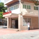 Farmacia en Avenida Pablo Iglesias esquina calle Alfareros.