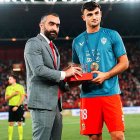 Mohamed El Assy premiando a todo un campeón olímpico.