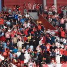 La imagen del final del partidazo ante el Granada (2-1) con la conexión total entre la grada y los jugadores fue una maravilla.