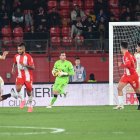 El guardameta en una de las jugadas del partido de anoche en el Estadio Mediterráneo ante el Mirandés, choque correspondiente a la 19ª jornada.