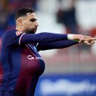 Antonio Puertas celebrando su gol al Real Zaragoza con dedicatoria especial.