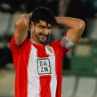 Gonzalo Melero en la primera parte del choque del miércoles en A Malata.