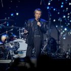 El cantante Raphael, en un concierto solidario por las víctimas de la dana en el WiZink Center el pasado 24 de noviembre.