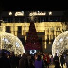 Alumbrado especial en la Plaza Mayor y la fachada del Ayuntamiento.