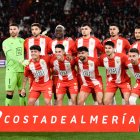 El once del Almería ante el Cádiz en el Estadio de los Juegos Mediterráneos.