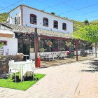 Las Tres Patas de Enix.