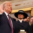 Donald Trump, jurando su cargo como presidente número 47 de los Estados Unidos de América.