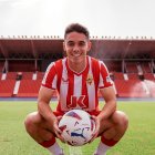 Sergio Arribas en el día de su presentación como rojiblanco. @Sergio_arribas10