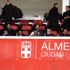 En el palco del Almería se barajan muchas posibilidades pero en este mercado invernal no se ha concretado ni una.