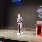 José Saldaña durante la charla en el Teatro Apolo.