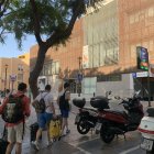 Turistas llegando al centro de la capital almeriense