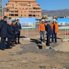 Juanma Moreno en la colocación de la primera piedra del IES Las Salinas.