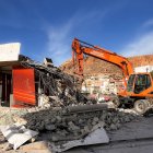 Imágenes de la demolición del puesto de control