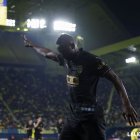 El delantero da un punto al Valencia y se reencuentra gol el gol.