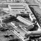 Los talleres de Oliveros ocupaban una extensa manzana entre la Carretera de Ronda, la Rambla y la Huerta de los Picos. Llegó a  tener un campo de fútbol, en el que se estuvieron disputando partidos desde 1916 a 1922.