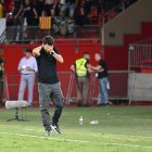 Rubi se desespera porque no encuentra el camino para sacar al equipo de la espiral de marcadores.