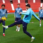Lázaro en el entrenamiento en el Estadio de los Juegos Mediterráneos.