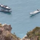 Varias lanchas rápidas se refugian del temporal en la costa del Parque Natural de Cabo de Gata-Níjar.