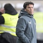 Al entrenador catalán se le ha caído el equipo y va sin rumbo.