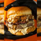La Jugadora 456 es la hamburguesa ganadora de The Champions Burger Almería.