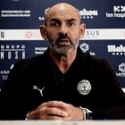 Paco Jémez da la cara ante una mala racha del Ibiza.