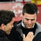 Rubi saludando a Lisci antes del Almería-Mirandés, que acabó 1-0 para el conjunto rojiblanco con gol de Baptistao.