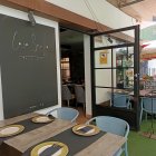 Casa Sevilla, cerrado este mediodía.