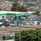 Coches de la Guardia Civil en la zona del tiroteo.