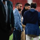 Mohamed El Assy con Mohammed Al-Khereiji, en segundo plano.