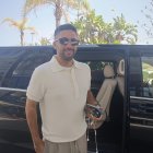 El nuevo presidente del Almería posa para LA VOZ a su salida del CaboGata Beach, el 5 estrellas de El Toyo.