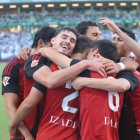 El Mirandés se abraza a Primera División.