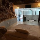 Una casa cueva única y lujosa en uno de los pueblos más bonitos de España
