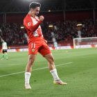 Vuelven los goles y la calidad de Sergio Arribas para lanzar al Almería.