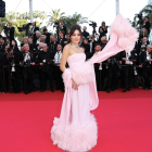 Hande Erçel en Cannes.