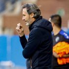 Vicente Moreno empieza a recibir llamadas de su representante.