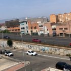 El puente de la Avenida del Mediterráneo, construido en 1989, que será derribado el sábado.
