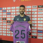 Luis Suárez se plantea entregar la camiseta del Almería y buscar nuevo destino.