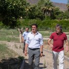 Javier A. García junto a Modesto Martínez en su visita a Bentarique.