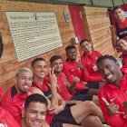 El fisioterapeuta del equipo subió la foto con los brasileños, incluido Kaiky Fernandes. Luego la borró.