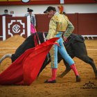 Jesús Almería toreando