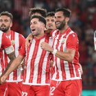 El Almería ya tiene diseñado el equipo que debe pelear por el ascenso a Primera División.