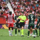 Un grave error de Lioy echaba por tierra el mejor partido del Almería.