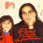 Antonio Flores junto a su hija Alba de niña.