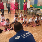 Uno de los talleres de Vithas Aula Salud Colegios.