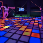 La sala de suelo LED interactivo que aterriza en Almería.